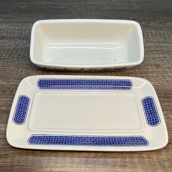 Blue Willow Bone China by Churchill Covered Butter Dish NWT - Picture 5 of 11